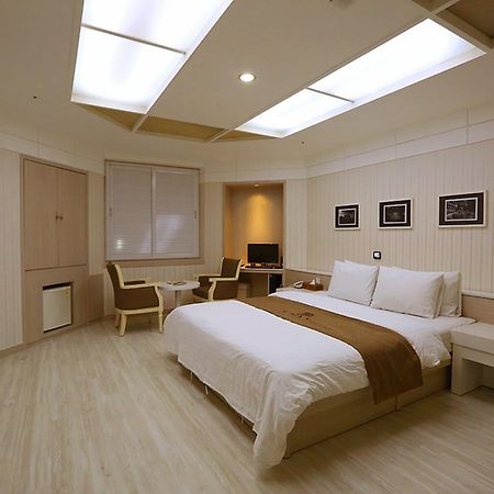 Bucheon Hotel ภายนอก รูปภาพ