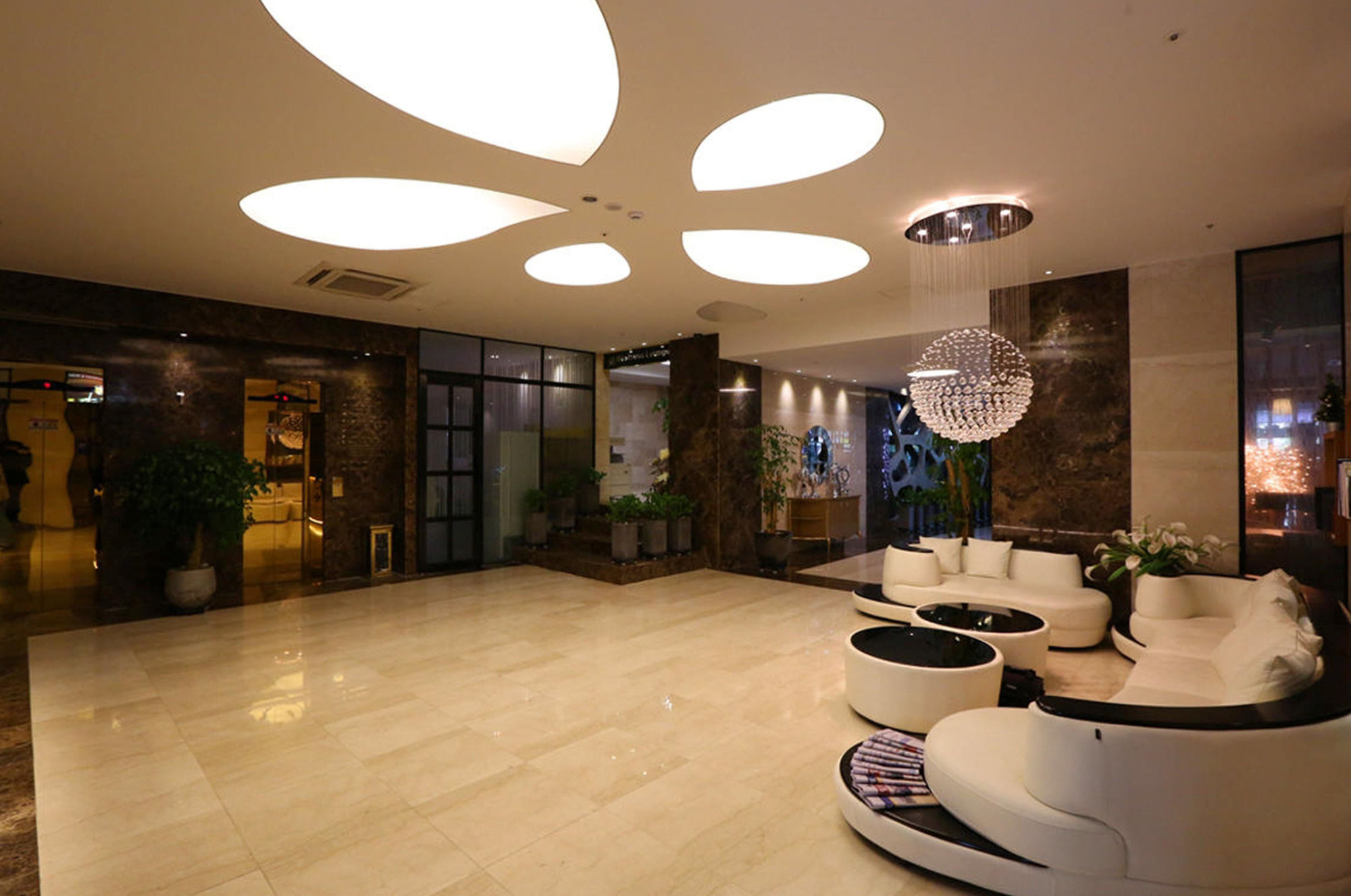 Bucheon Hotel ภายนอก รูปภาพ